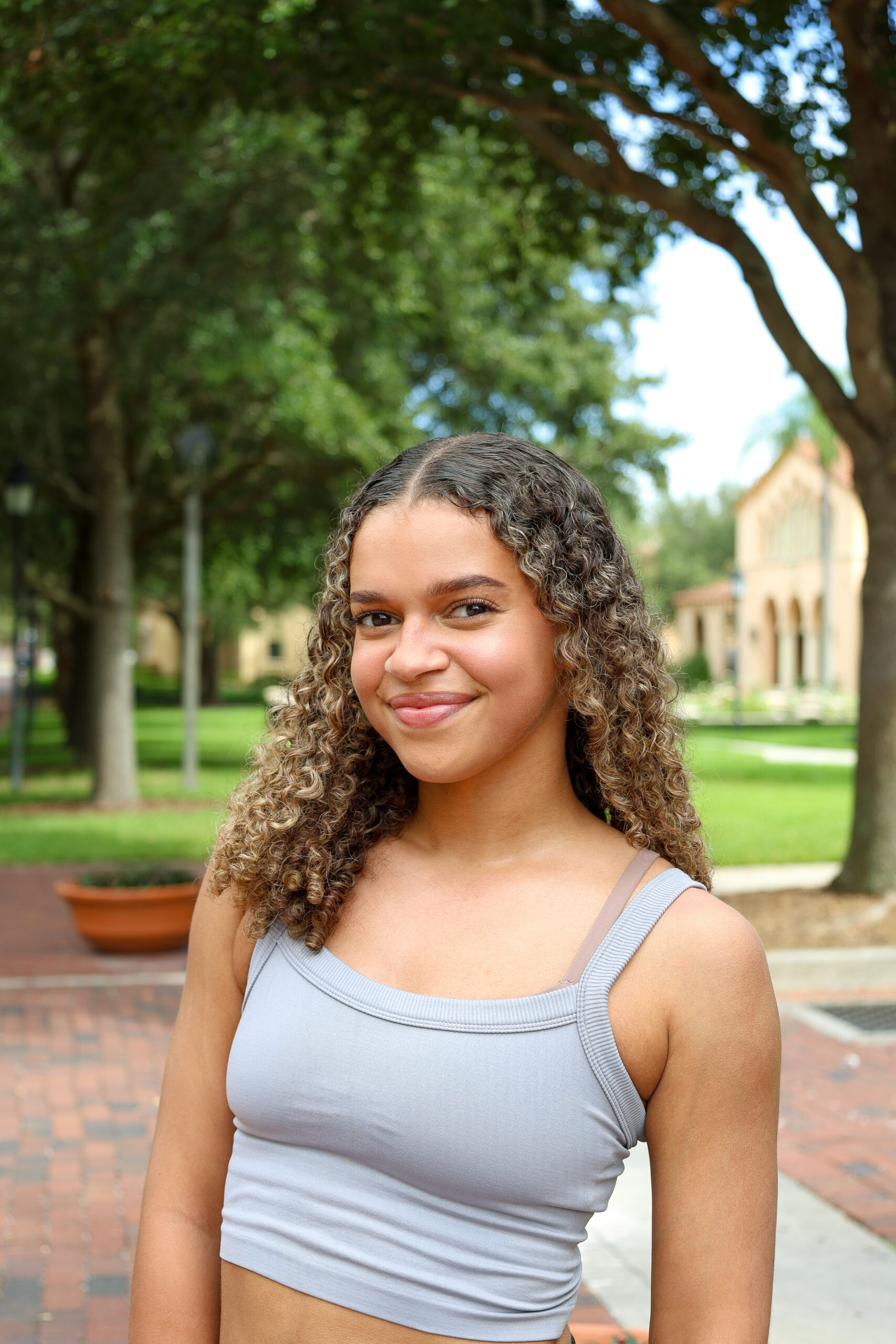 Alyssia Lyons